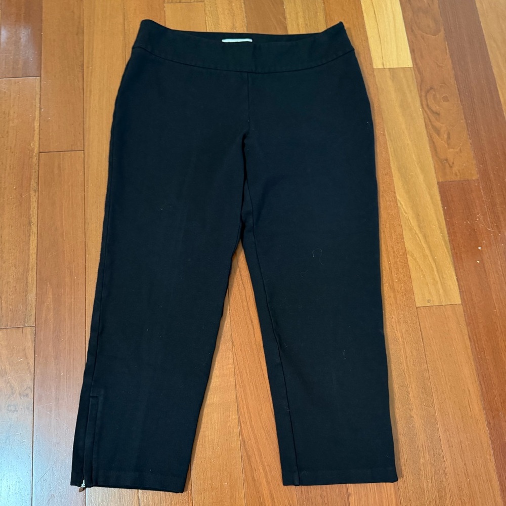 Capris- White House Black Market Capris
SZ 10